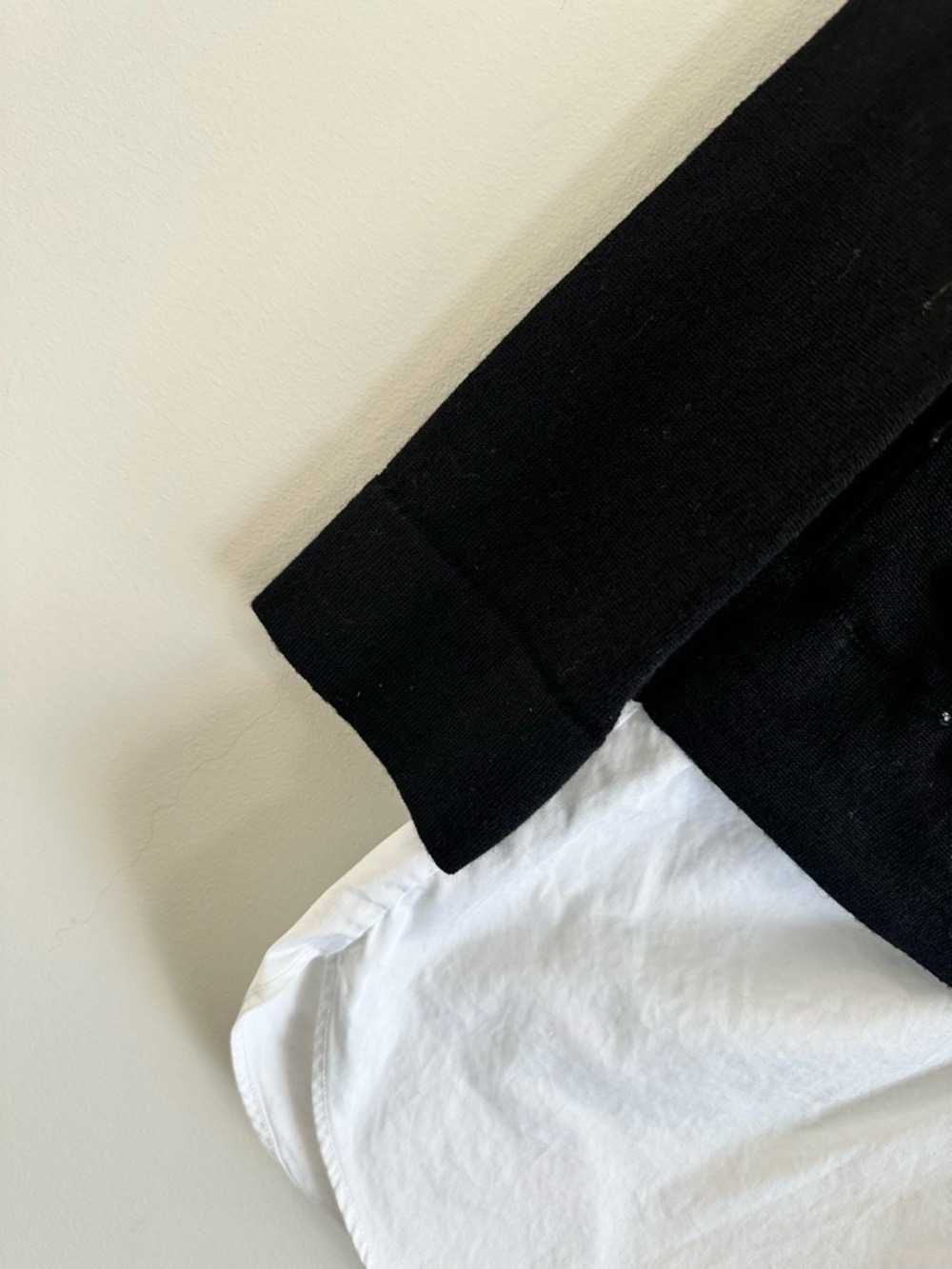 Cos Hybrid Layered Wool Cardigan Size XS Black White - Picture 8 of 12